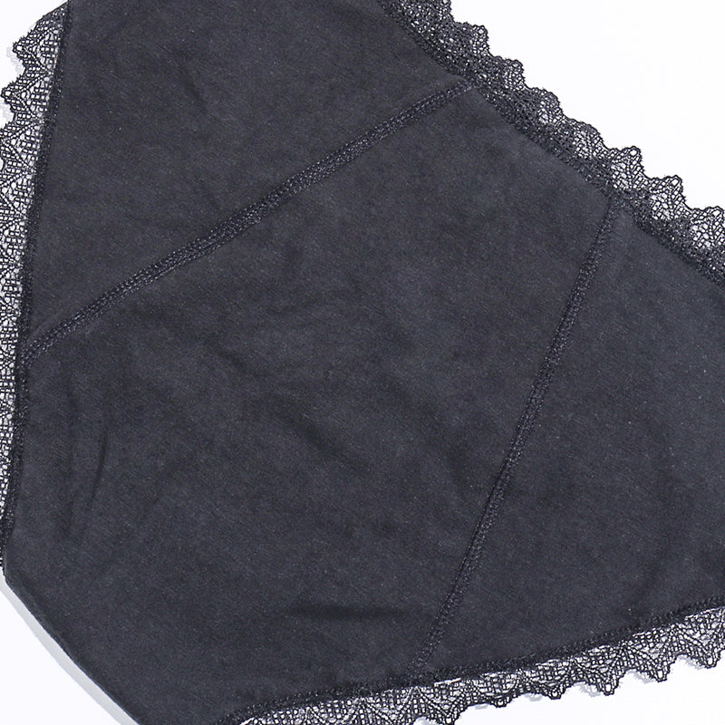 Descoperă colecția noastră de lenjerie intimă menstruală Chilotis, care include chiloți menstruali și alte produse menstruale reutilizabile. Îți oferim opțiuni confortabile și ecologice pentru a-ți gestiona perioada lunară. Alege dintr-o varietate de modele și culori de chiloți menstruați pentru a te simți bine și pentru a proteja mediul înconjurător.