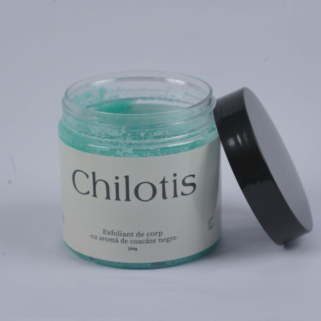 Lasati exfoliantul de corp sa va ofere o piele catifelata si luminoasa! Acest produs de ingrijire esential ajuta la indepartarea celulelor moarte si impuritatilor, dezvaluind o piele mai fina si mai stralucitoare. Exfoliantul pentru corp este perfect pentru un tratament spa acasa si poate fi utilizat inainte de aplicarea cremei hidratante pentru a imbunatati absorbtia.